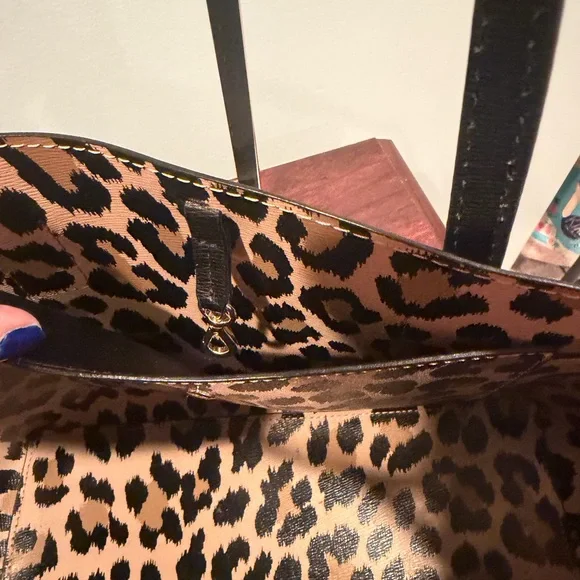 Kate Spade Black Tote with Leopard Print Pouch - Picture 6 of 12